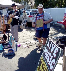 Live music is always a special attraction at the Old Saybrook Farmers Market.