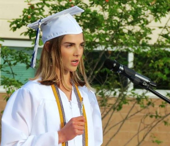 Isabelle_Foster_valedictorian_607