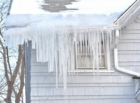 An example of a roof ice dam in Willimantic, Conn.