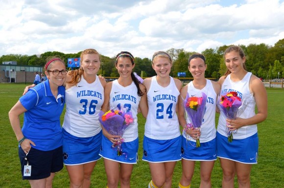 The Wildcat seniors gather  for a photo on Senior Day. 