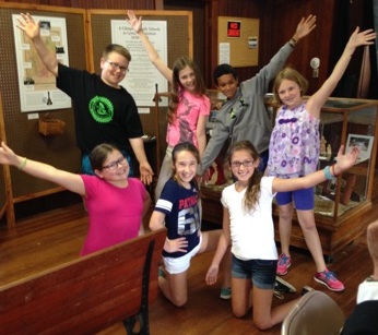 The student committee at the Old Lyme Historical Society (left to right, kneeling): Lizzy Duddy, Elise DeBernardo, and Lauren Presti. Standing, left to right: John Coffey, Zoe Jensen, Gabe Katwaru, and Emily Nickerson. Missing from photo: Anne Colangelo.