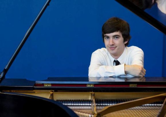 Lyme-Old Lyme High School alumnus Dan Kurpaska will be the pianist at "An Evening of Broadway."